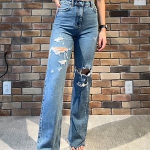 Zara Ultra High Waist Size 26 Jean